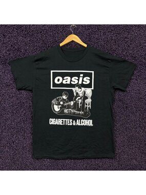 Oasis Cigarettes and Alcohol T-Shirt Size Large